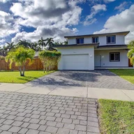 Casa a la venta en 511 NE 152nd St, Miami FL 33162