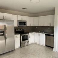 Casa a la venta en 20820 NW 41st Ave Rd, Miami Gardens FL 33055