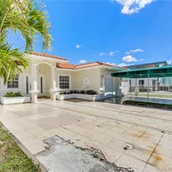 Casa a la venta en 421 SW 78th Ct, Miami FL 33144