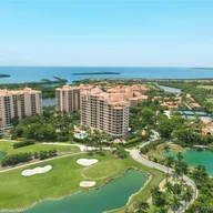 Apartamento a la venta en 13621 Deering Bay Dr # 201, Coral Gables FL 33158