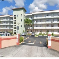 Apartamento a la venta en 2775 W 52nd St # 408, Hialeah FL 33016