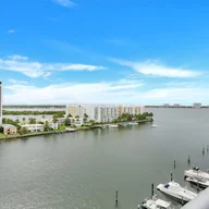 Apartamento a la venta en 7928 East Dr # 902, North Bay Village FL 33141