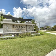Casa a la venta en 15822 NW 91st Ave # 15822, Miami Lakes FL 33018