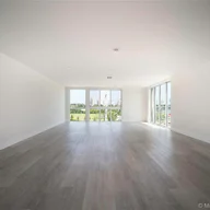 Apartamento a la venta en 19380 NE 26th Ave # 205, Miami FL 33180