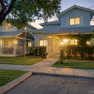 Casa a la venta en 395 NW 19th Ln # 23, Miami FL 33136