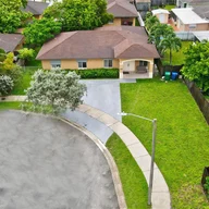 Casa a la venta en 20173 NW 38th Ave, Miami Gardens FL 33055