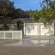 Casa a la venta en 16990 NE 4th Ct, North Miami Beach FL 33162