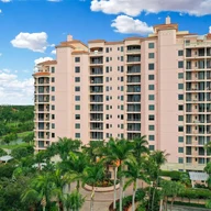 Apartamento a la venta en 13621 Deering Bay Dr # 401, Coral Gables FL 33158
