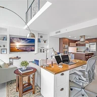 Apartamento a la venta en 7928 East Dr # 104, North Bay Village FL 33141