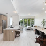 Apartamento a la venta en 529 SW 11th St # 204, Miami FL 33129