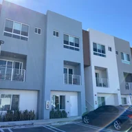 Apartamento a la venta en 2535 NE 193rd St # 3212, Aventura FL 33180