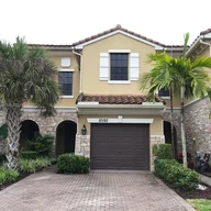 Casa a la venta en 10193 Wellington Parc Dr # 10193, Wellington FL 33449