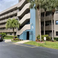 Apartamento a la venta en 1001 Colony Point Cir # 207, Pembroke Pines FL 33026