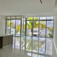 Casa a la venta en 3750 Yacht Club Dr., Aventura FL 33180