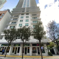 Apartamento a la venta en 234 NE 3rd St # 704, Miami FL 33132