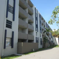 Apartamento a la venta en 10090 NW 80th Ct # 1304, Hialeah Gardens FL 33016