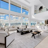 Casa a la venta en 1357 Bay Terrace, North Bay Village FL 33141