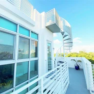 Apartamento a la venta en 3062 Bird Ave # D2, Miami FL 33133