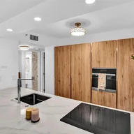 Apartamento a la venta en 700 NE 63rd St # D309, Miami FL 33138