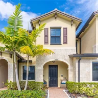 Casa a la venta en 10625 W 33RD WAY # 10625, Hialeah Gardens FL 33018