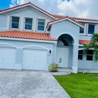 Casa a la venta en 12860 NW 7th St, Miami FL 33182