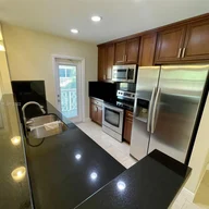 Apartamento a la venta en 1958 Monroe St # 310, Hollywood FL 33020