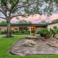 Casa a la venta en 7580 SW 173rd St, Palmetto Bay FL 33157