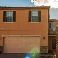 Casa a la venta en 5544 Misty Oak, Davenport FL 33837