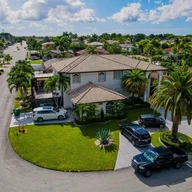 Casa a la venta en 14101 SW 152nd Pl, Miami FL 33196