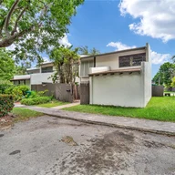 Casa a la venta en 11075 SW 70th Ter, Miami FL 33173