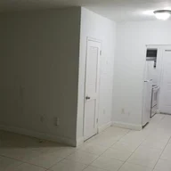 Apartamento a la renta en 8321 Crespi Blvd # 3, Miami Beach FL 33141