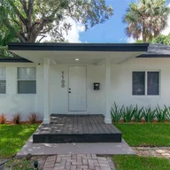 Casa a la venta en 1700 SW 22nd St, Fort Lauderdale FL 33315