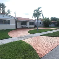 Casa a la renta en 1000 SW 100th Ct, Miami FL 33174