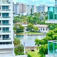 Apartamento a la venta en 1050 N 93rd St # 7H, Bay Harbor Islands FL 33154