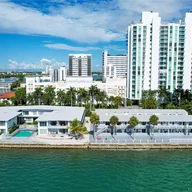 Apartamento a la renta en 7931 East Dr # 205, North Bay Village FL 33141