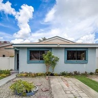 Casa a la venta en 14921 SW 92nd Ter, Miami FL 33196