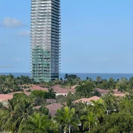 Apartamento a la renta en 19380 Collins Ave # 724, Sunny Isles Beach FL 33160