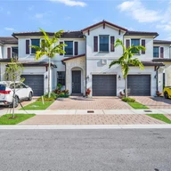 Casa a la renta en 3436 W 106th St # 0, Hialeah FL 33018