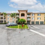 Apartamento a la renta en 6492 Emerald Dunes Dr # 206, West Palm Beach FL 33411