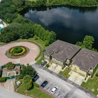 Casa a la venta en 536 Lake Shore Pkwy # 536, Davenport FL 33896