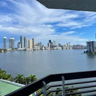 Apartamento a la renta en 3530 MYSTIC POINTE DR # 1213, Aventura FL 33180