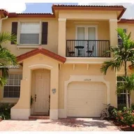 Casa a la renta en 13242 SW 127th Ct, Miami FL 33186
