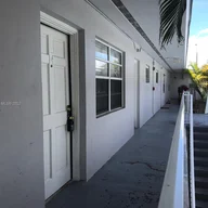 Apartamento a la renta en 17031 NE 21st Ave # 14, North Miami Beach FL 33162
