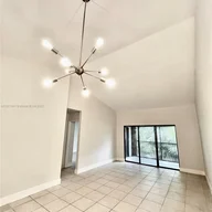 Apartamento a la venta en 4363 Carambola Cir S # 2653, Coconut Creek FL 33066