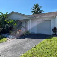 Casa a la venta en 10960 NW 21st St, Sunrise FL 33322