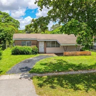 Casa a la venta en 825 NW 128th St, North Miami FL 33168