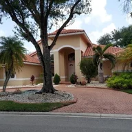 Casa a la venta en 1745 W Eagle Trace Blvd W, Coral Springs FL 33071