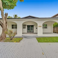 Casa a la renta en 1430 Michigan Ave, Miami Beach FL 33139