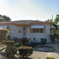 Casa a la venta en 510 NW 43rd St, Miami FL 33127
