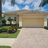 Casa a la venta en 18 Laguna Ct, Palm Beach Gardens FL 33418